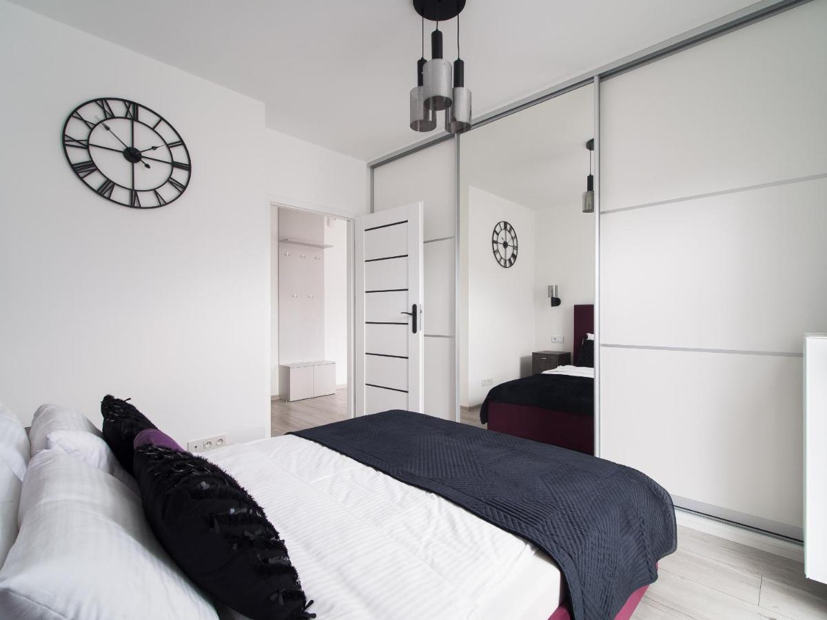 Szwedzka 22C Separate Bedroom Free Garage By Perfect Apart Varšava Exteriér fotografie